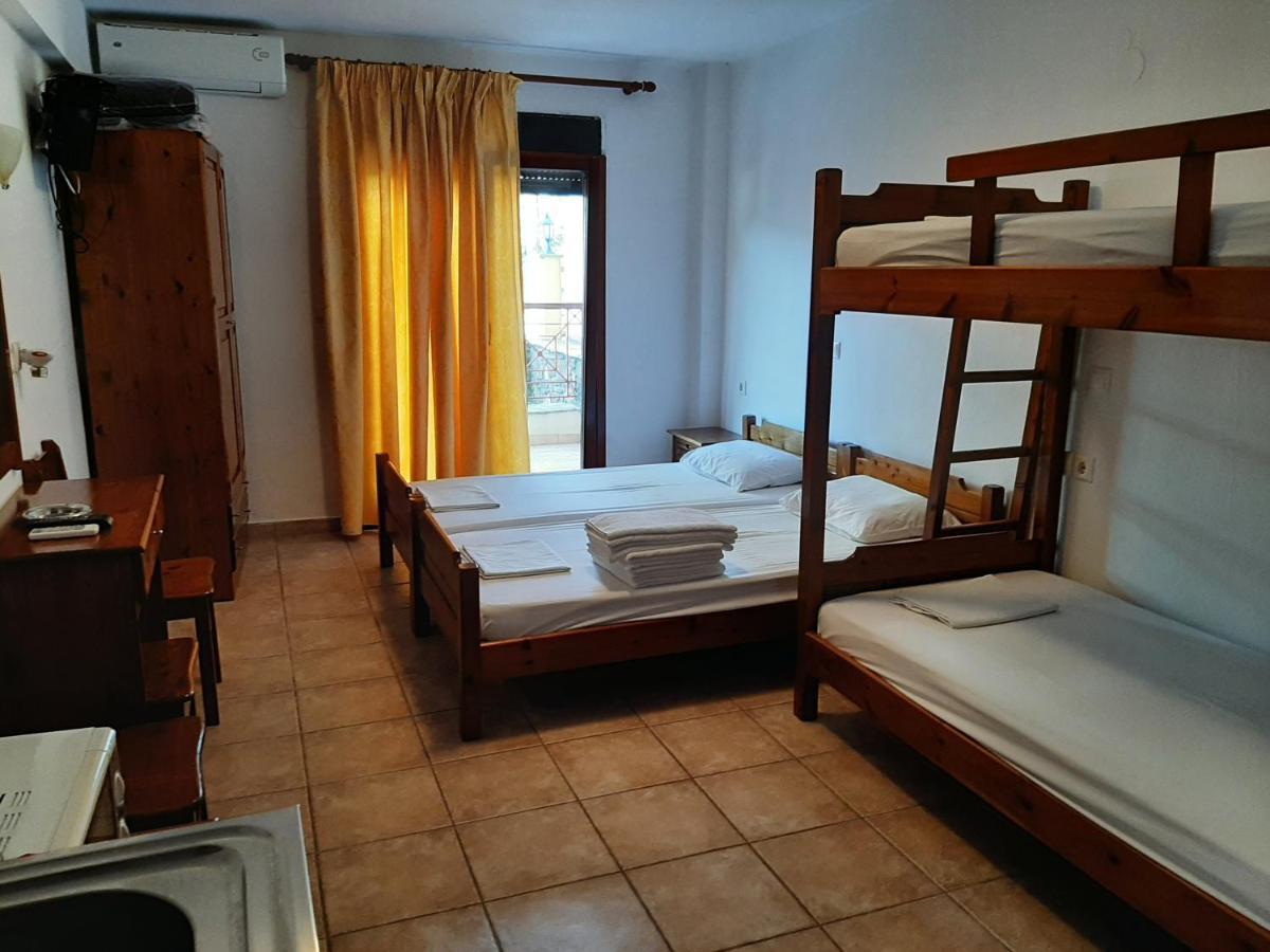 Hotel Kosmas Sarti Esterno foto