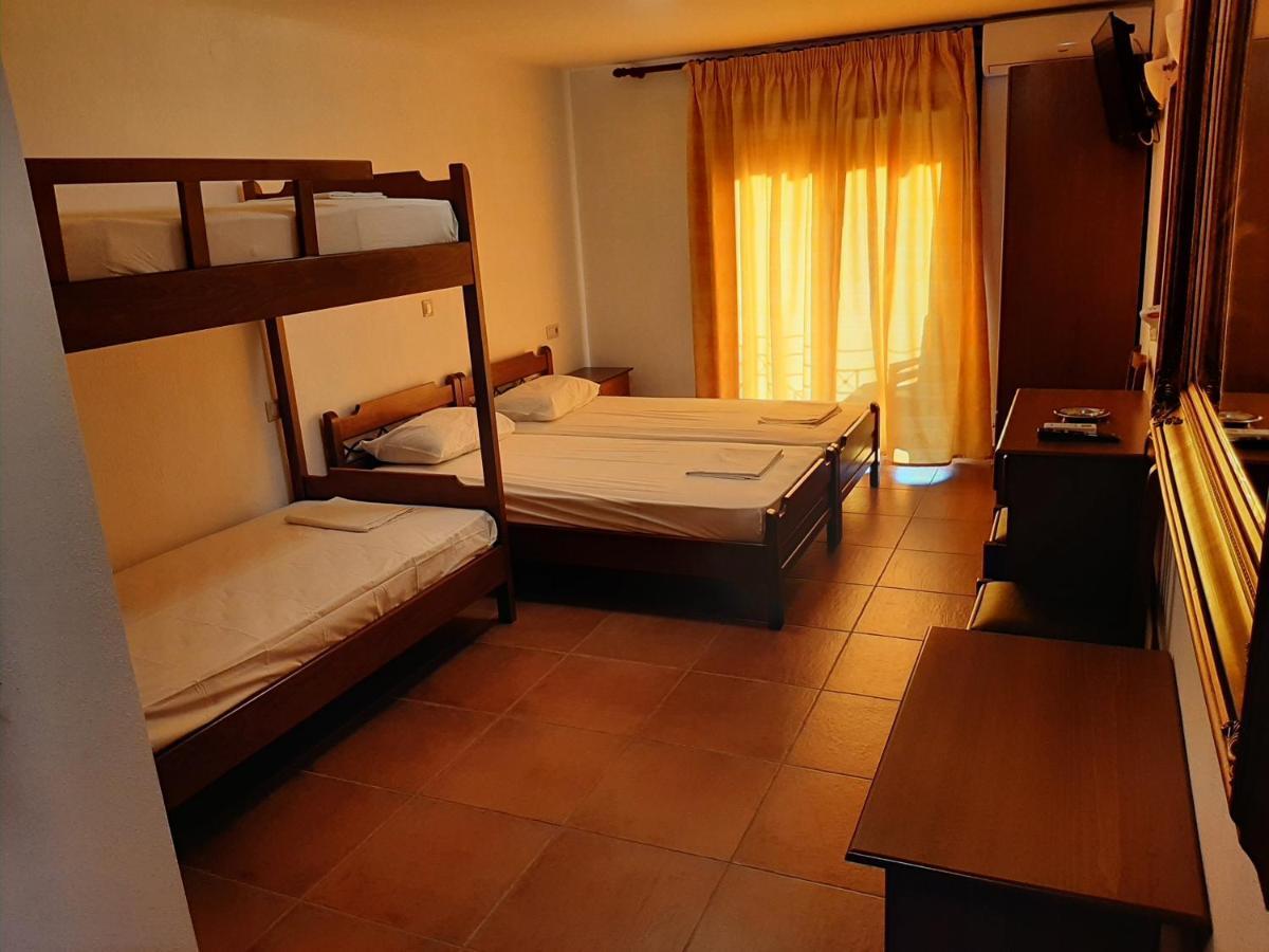 Hotel Kosmas Sarti Esterno foto
