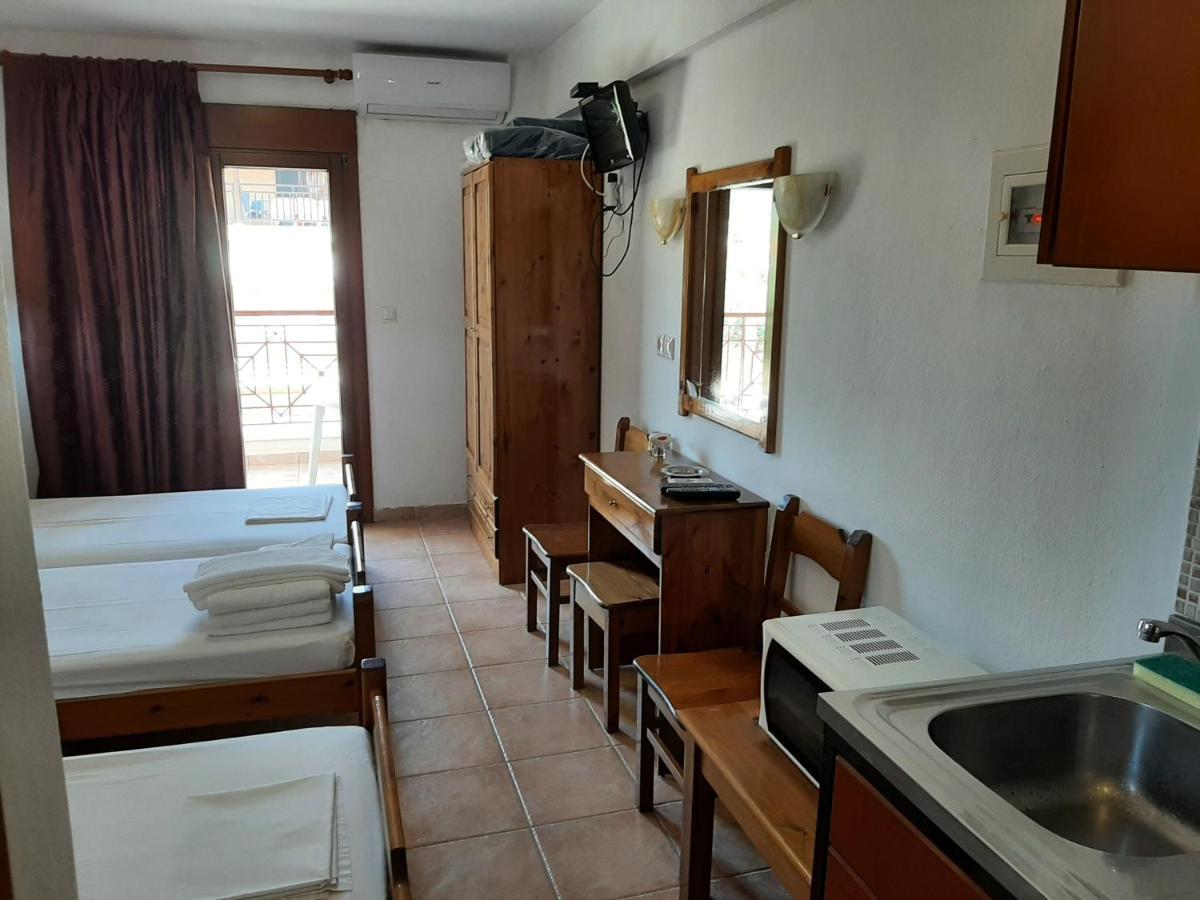 Hotel Kosmas Sarti Esterno foto