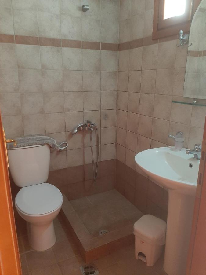 Hotel Kosmas Sarti Esterno foto