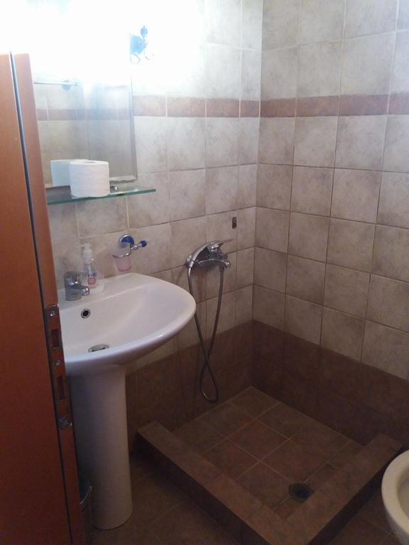 Hotel Kosmas Sarti Esterno foto